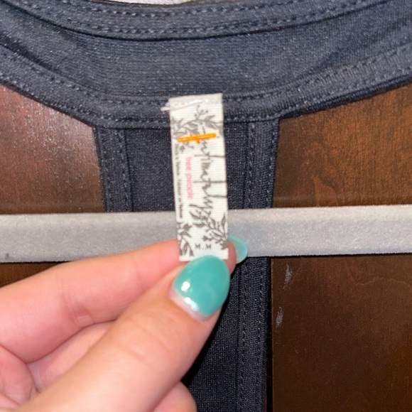 Intimately Free People Button Front Black Cropped Tank Top Medium - Picture 2 of 2